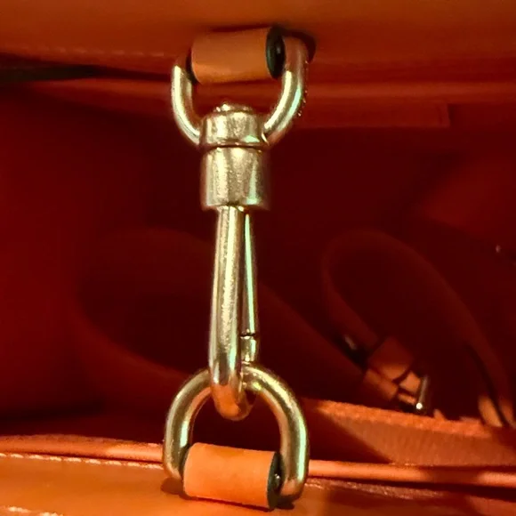 Kate Spade Orange & White Manhattan Small Tote it’s PRISTINE, 🌺 - Picture 7 of 7